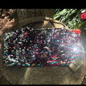 Forever 21 AFTER DARK COLLECTION Sequins crop top